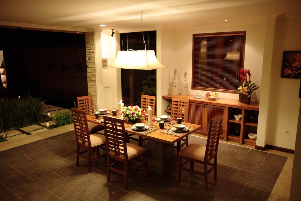 Villa Alex Семиняк Екстериор снимка